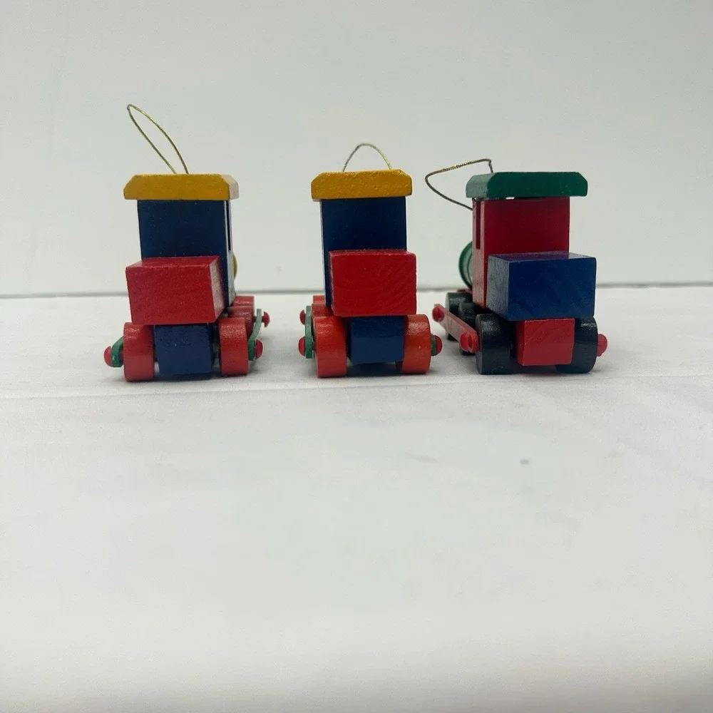 Lot / 3 Old-School Wood Block Locomotive Train Christmas Ornament Rolling Wheels